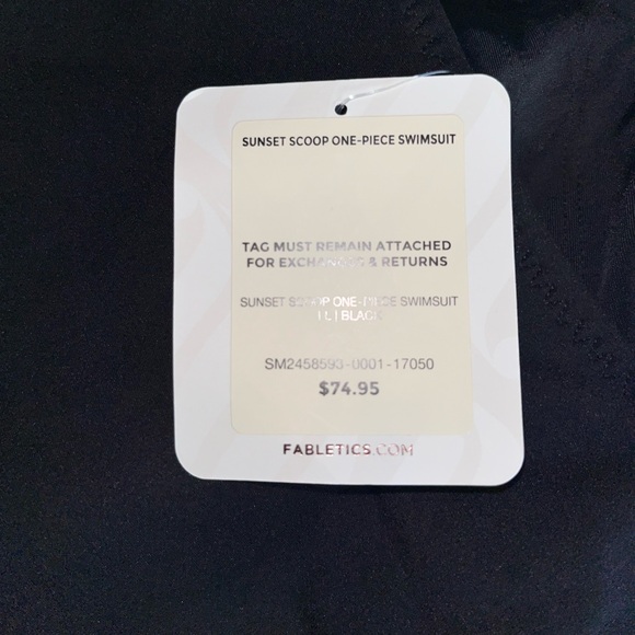 NWT one piece swimsuit - Picture 2 of 8